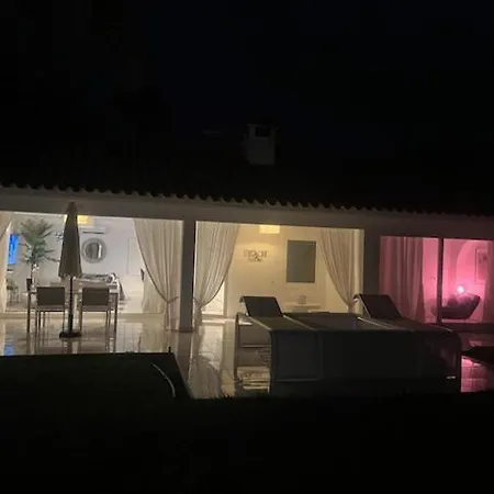 Sun Club بلايا ديل إنغلز